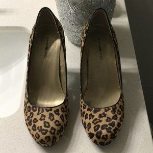 Bandolino Leopard Print Leather Pumps